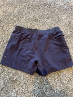 lululemon athletica men’s zoned in linerless  5” shorts